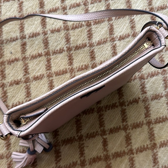 Tory Burch McGraw Leather Crossbody - Picture 7 of 11